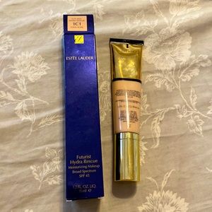 Estée Lauder futurist hydra rescue foundation color 1C1 cool bone